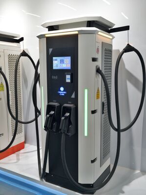 Trạm sạc nhanh DC 60kW cho xe điện CCS1 CCS2 CHAdeMO GB/T 200-1000V OCPP 1.6J IP54